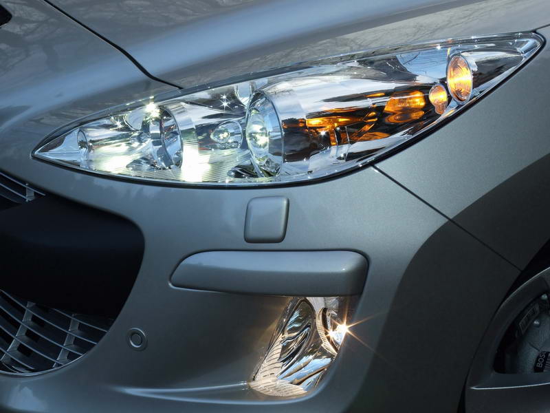http://www.forum-peugeot.com/Forum/mesimages/20489/308 de Guillj-15.jpg